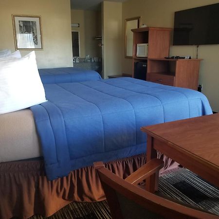 Oakridge Inn & Suites Экстерьер фото
