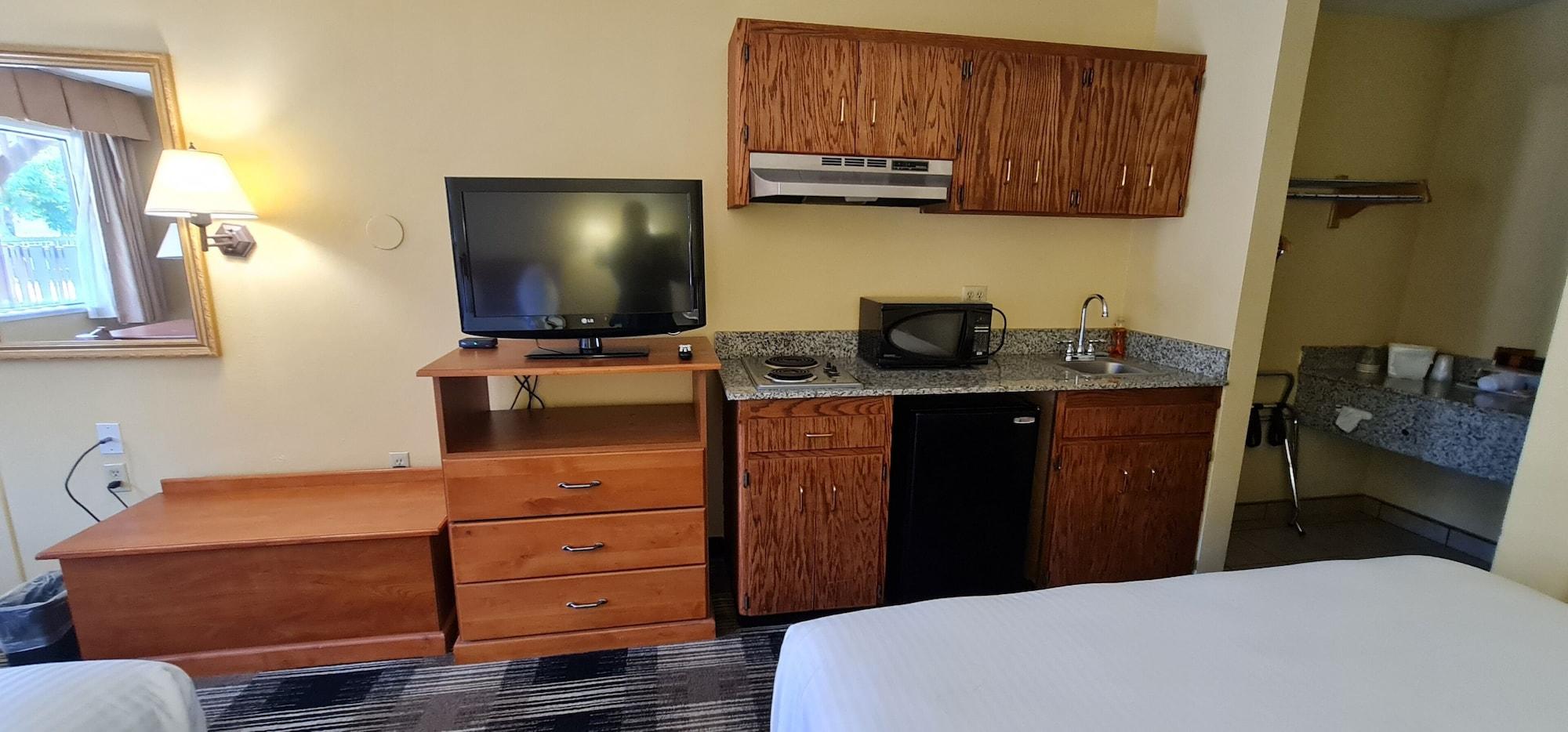 Oakridge Inn & Suites Экстерьер фото