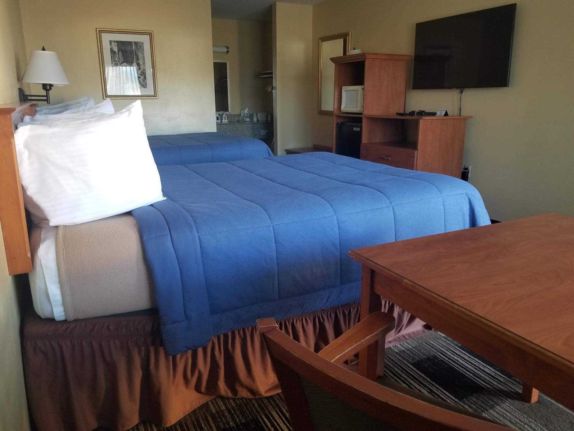 Oakridge Inn & Suites Экстерьер фото